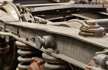 вместе с другими элементами железнодорожных путей рельсы могут образовывать достаточно сложные конструкции