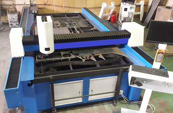 оборудование для резки абразивно-отрезным станком может быть автоматическим и полуавтоматическим