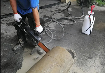 резка цепными пилами больших труб и другого габаритного проката