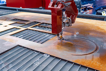 гидроабразивная резка меди полностью безопасна для металла