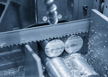 пакетная резка на ленточнопильном станке нескольких заготовок