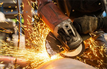 резка нержавейки дисковой пилой - один из самых быстрых и эффективных механических способов