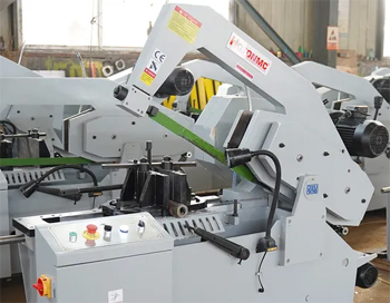 резки ножовочным станком напоминает резку ручной ножовкой, но все усилия к заготовке прикладывает оборудование