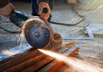 ручная резка профиля проводится по разметке