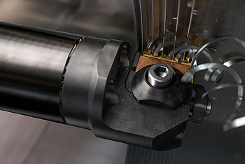 каждое приспособление резки резцами выполняет свою функцию