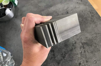 гидроабразивная резка титана - это безупречная точность, высокая скорость и никакого термического воздействия на деталь