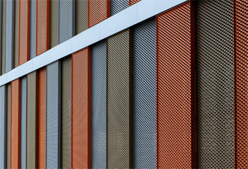 просечно-вытяжная сетка может стать элементом дизайна при оформлении фасадов