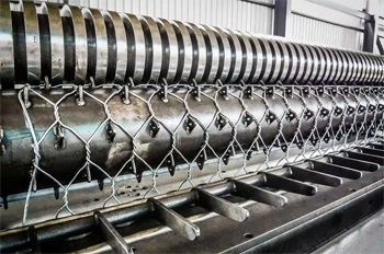 производство сетки стальной типа рабица