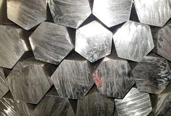 к преимуществам шестигранника алюминиевого относят легкость и высокую теплопроводность