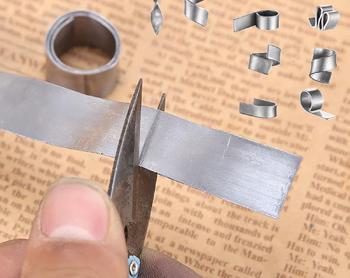 свинцовая лента легко поддается резке вручную