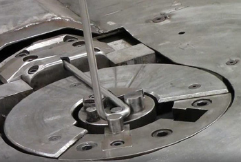 станки для гибки проволоки могут создать из заготовки изделие любой сложности