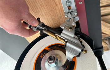 станки для заточки сверл, оснащенные абразивными кругами