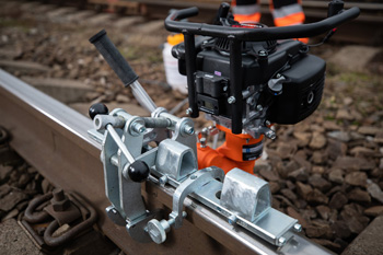 рельсосверлильные машины - станки механической резки, работающие прямо на путях