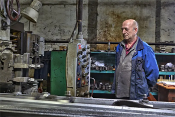 строгальную обработку металла в обиходе также называют строжкой