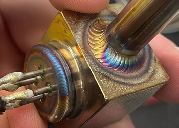 аргоновая сварка латуни не образует налета на металле и гарантирует аккуратный шов