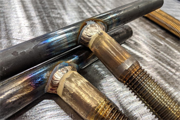 мастера по сварке латуни способны на чудеса: например, они могут присоединить латунные метизы к стальным пруткам