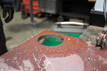 результат сверления отверстий большого диаметра все-таки оправдывает трудоемкость процесса