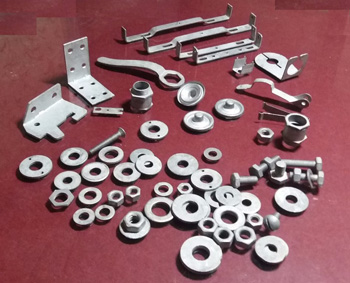 свинцеванием металла защищают от коррозии мелкие детали, в том числе крепеж