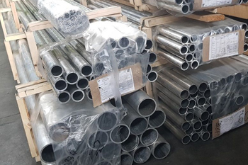 труба круглая алюминиевая в упаковке перед перевозкой