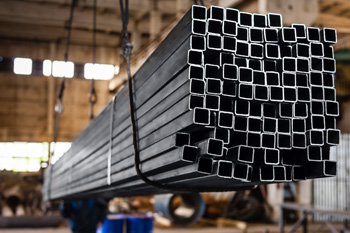 для погрузки партии трубы квадратной требуются такелажные работы