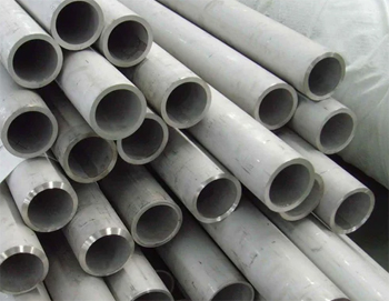 трубу свинцовую широко используют в химической промышленности и нефтепереработке, но не в быту