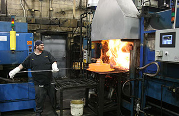 улучшение металла, как и многие другие виды термообработки, снимает в нем внутренние напряжения