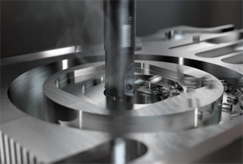 при обработке одной детали могу использоваться сразу несколько видов фрезеровки