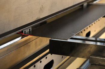 первое место по востребованности и эффективности среди видов рубки занимает гильотинная