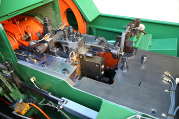 рабочая зона высадочного станка