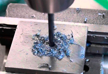 кроме токарного станка зенкерование можно выполнить на сверлильном и фрезерном