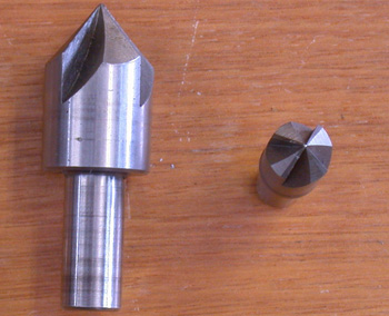 зенкование отверстий выполняется инструментом разного диаметра