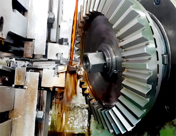 для конических шестерен зубострогальные работы выполняются методами копирования и обкатки